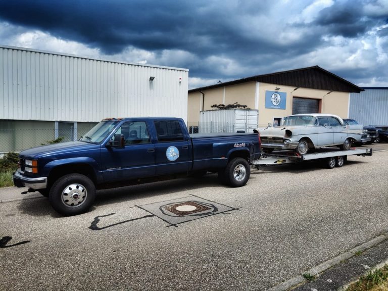 1957 Bel Air Projektfahrzeug bei Gatran Garage angekommen