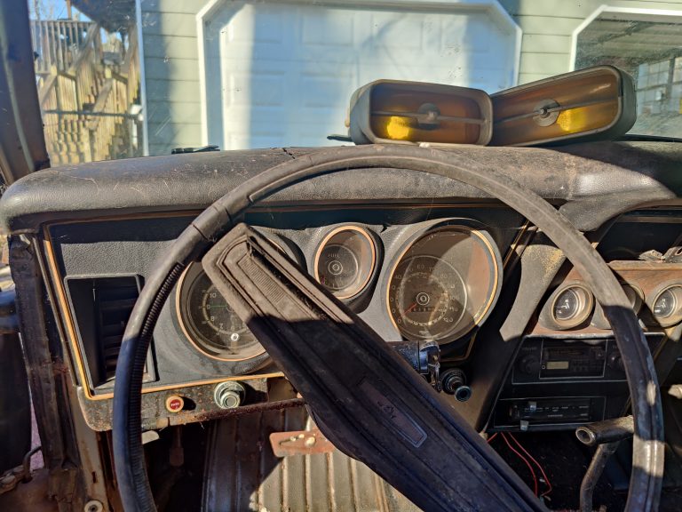 Original Armaturenbrett 1971 Mustang Mach 1 mit klassischen Instrumenten